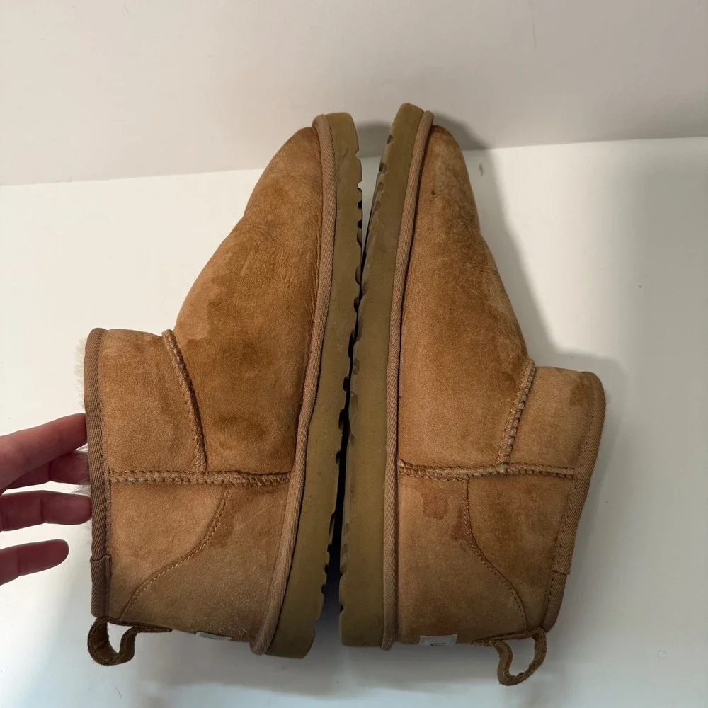 UGG Mens Classic Ultra Mini Boot 11 Chestnut Brown Suede Sheepskin Lining